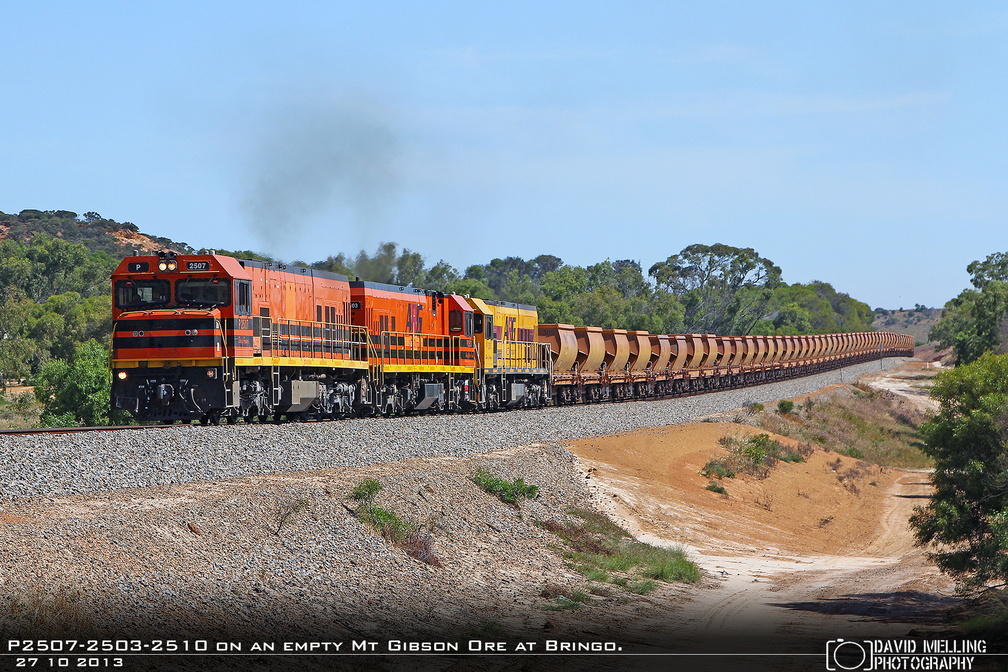 P2507-2503-2510 on an empty Mt Gibson Ore at Bringo. 27.10.2013.jpg
